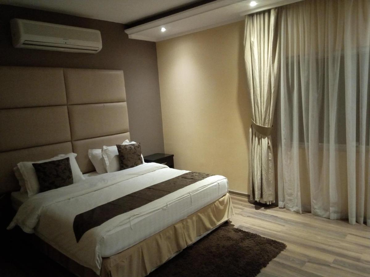 Shayah Suites Jeddah Exterior photo